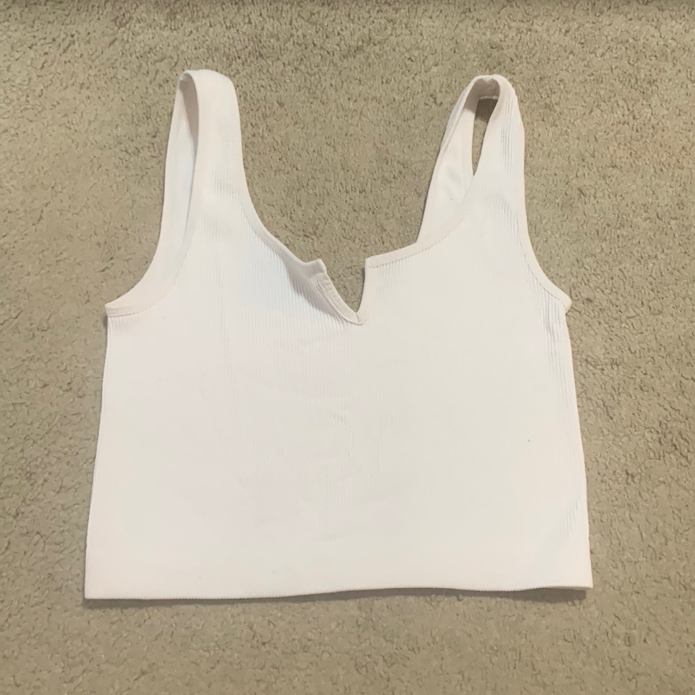 White crop top - size m